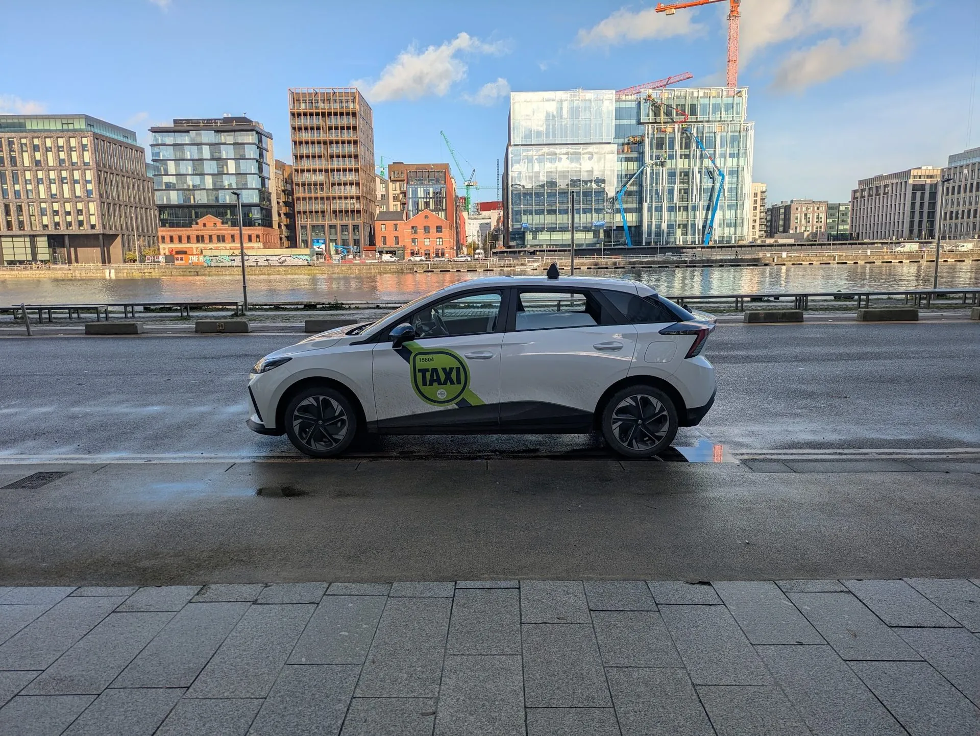 Taxi From Bray, Co. Wicklow To Dublin Airport