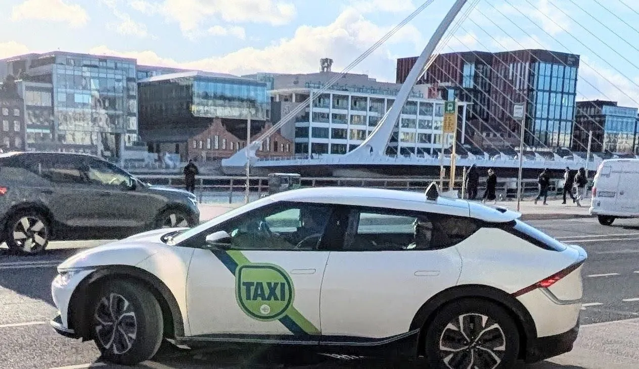 Taxi From Carlow, Co. Carlow To Dublin Airport